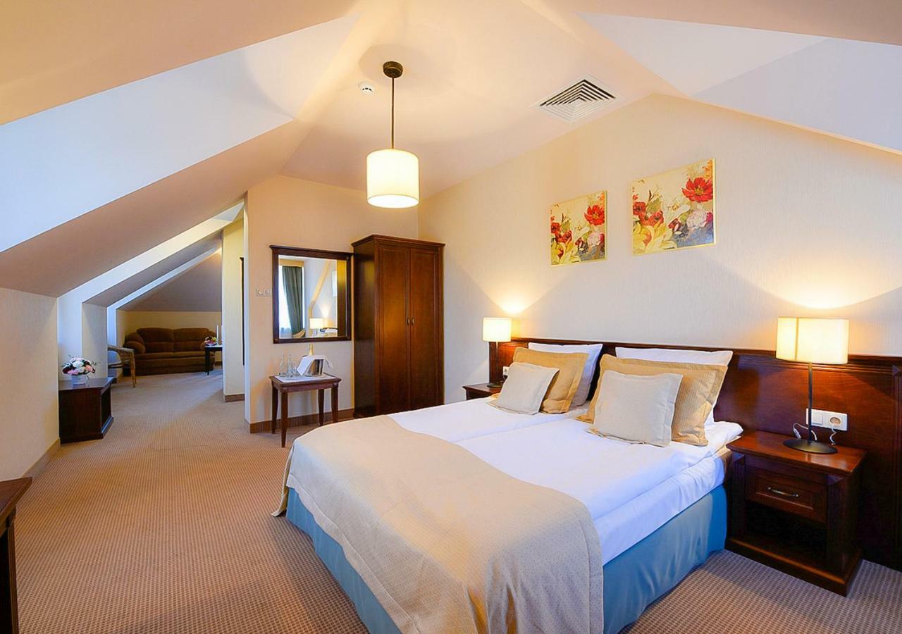 Hotel Nowodwory Ciechanowiec Εξωτερικό φωτογραφία